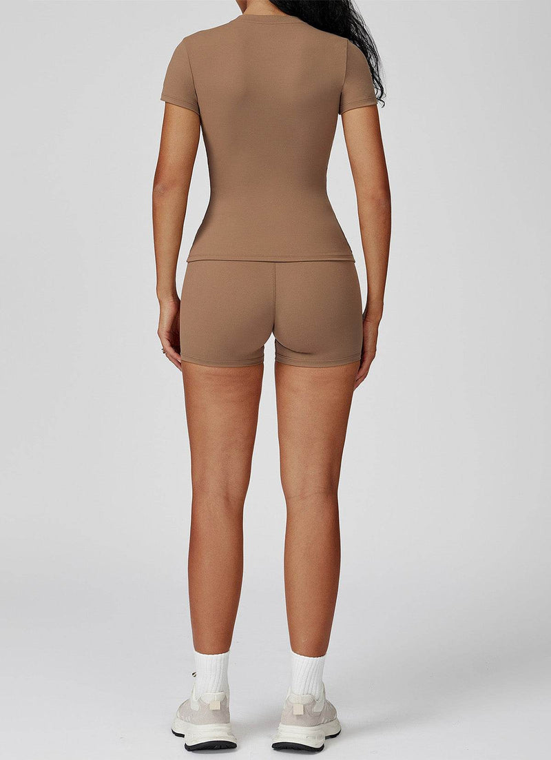 Sports Wear with Short Sleeve T-Shirt and Shorts