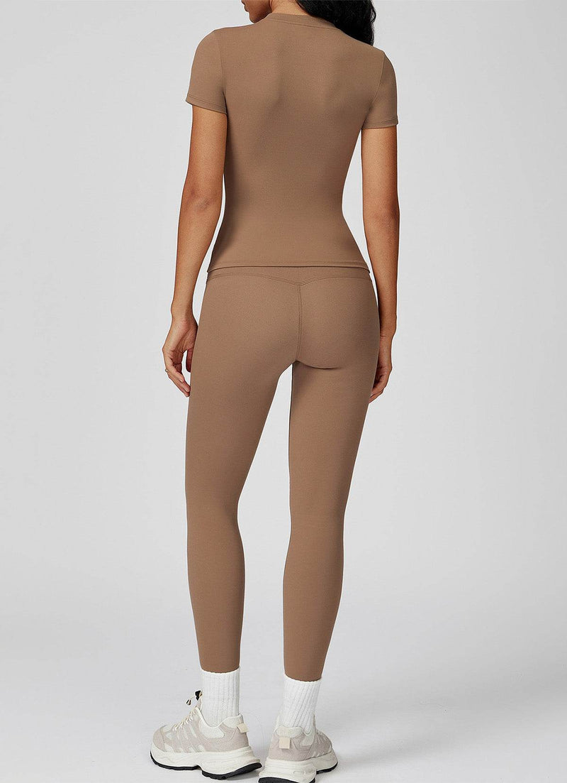 Sports Wear with Short Sleeve T-Shirt and Leggings