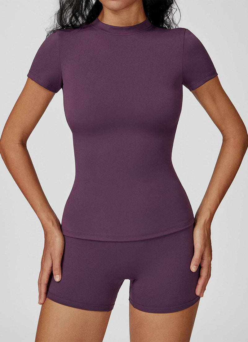 Sports Wear with Short Sleeve T-Shirt and Shorts